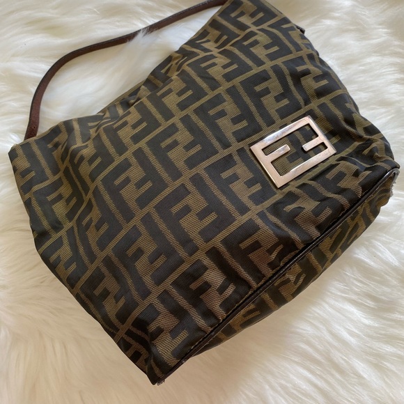 Authentic vintage Fendi Zucca baguette - Picture 1 of 10